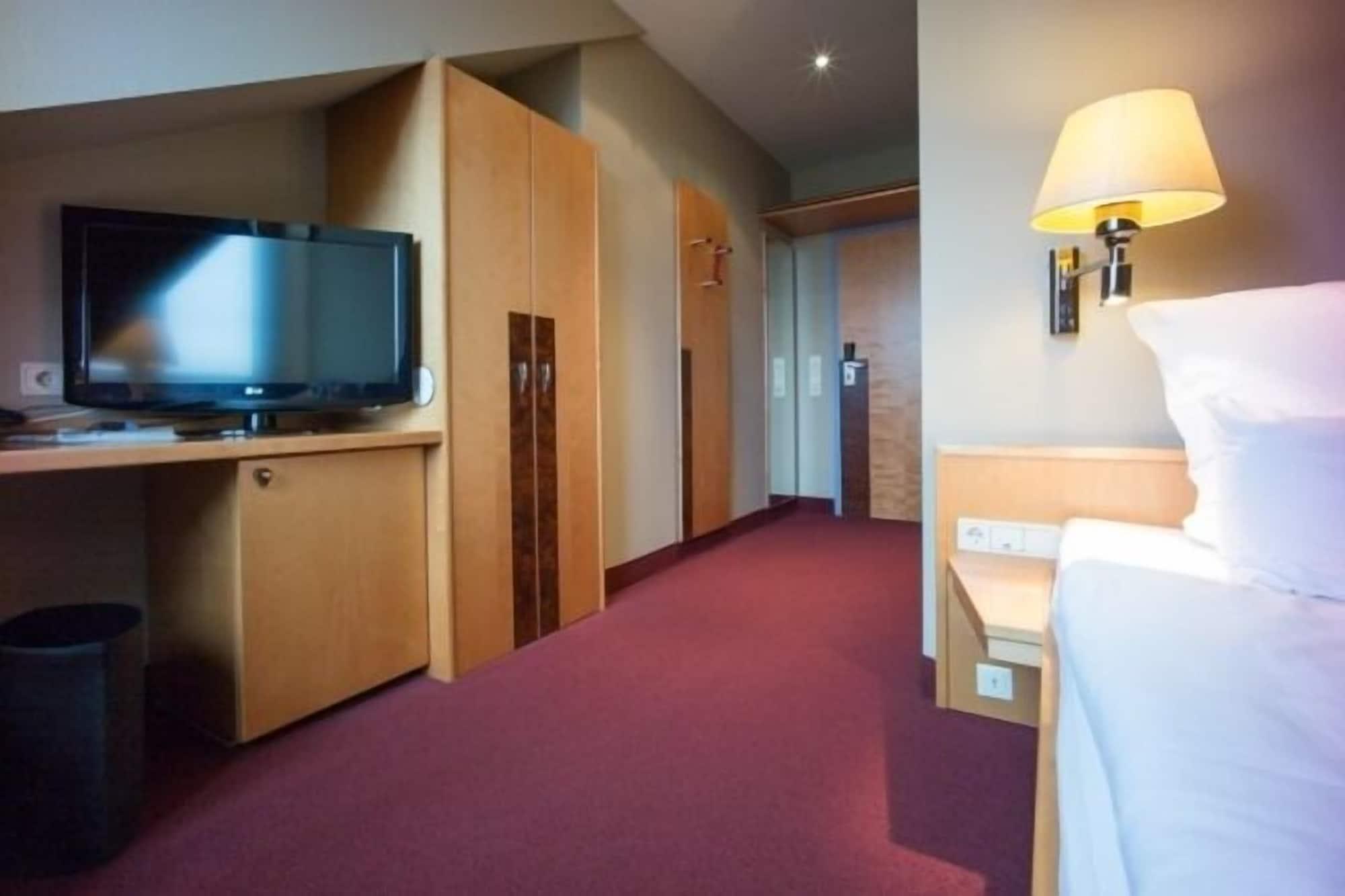 Hotel Gude كاسيل المظهر الخارجي الصورة